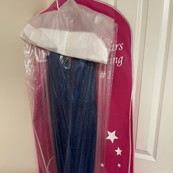 Prom dress - Picture 4 of 7